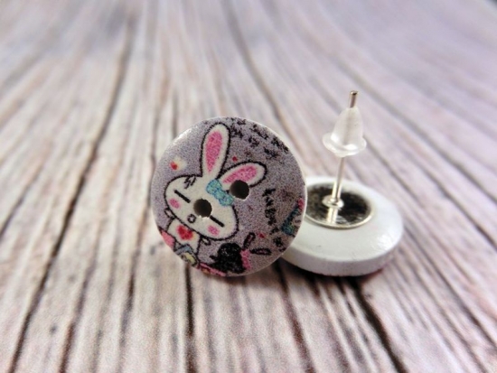 Häschen Holz Knopf Ohrstecker Button bunny Hase